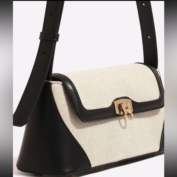 Cream & black faux leather canvas buckle bag - shoulder bag / purse - Picture 3 of 4